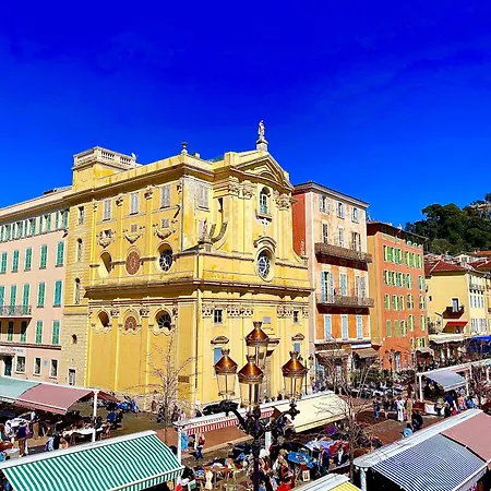 Avec Cinema A 200m De La Nizza